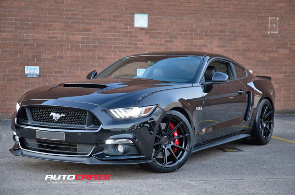 FORD MUSTANG SF04 MATTE BLACK